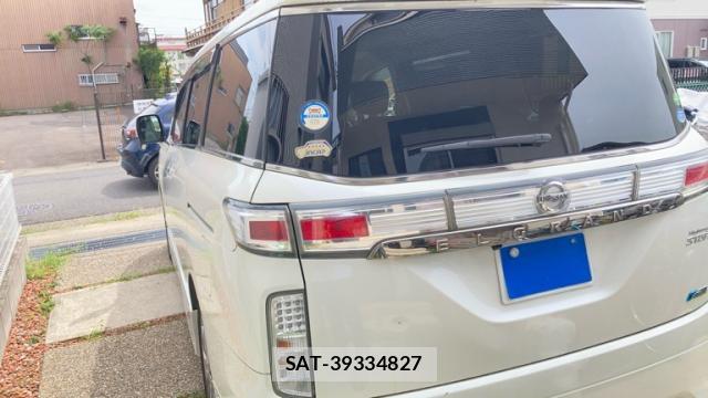 Nissan ELGRAND 2013-02 8855545-13