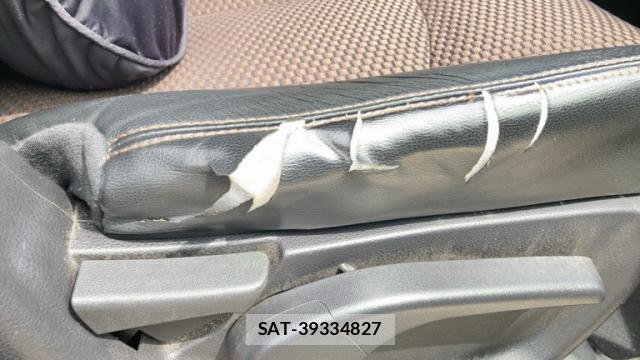 Nissan ELGRAND 2013-02 8855545-19