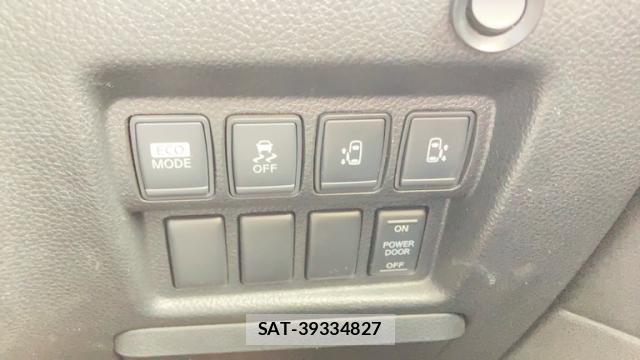 Nissan ELGRAND 2013-02 8855545-5