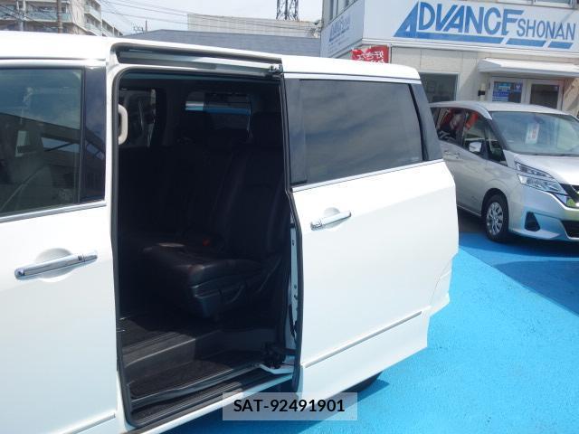 Nissan ELGRAND 2021-12 8856090-14
