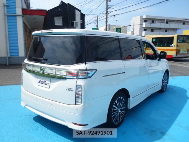 Nissan ELGRAND 2021-12 8856090-3