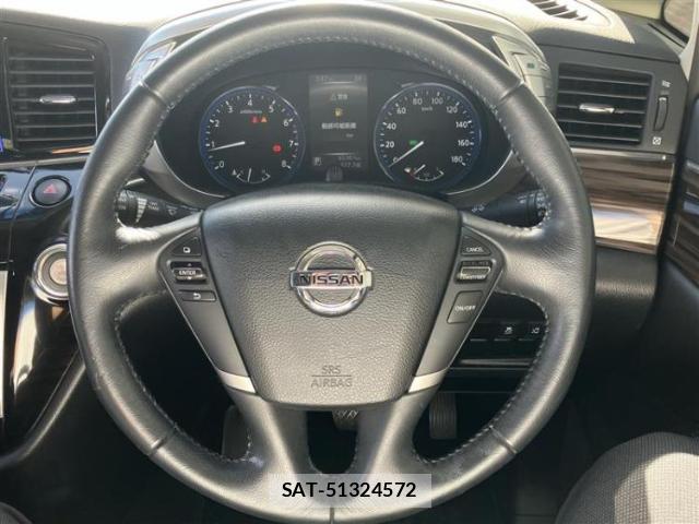 Nissan ELGRAND 2014-01 8857044-12