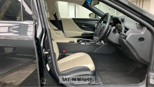 Lexus ES 2023-08 8855350-5
