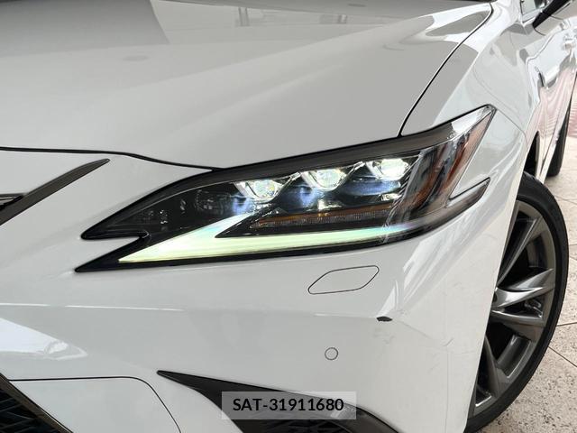 Lexus ES 2021-04 8856200-11