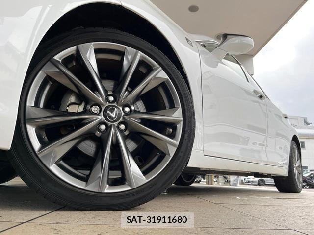 Lexus ES 2021-04 8856200-12