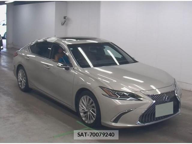 Lexus ES 2019-05 8856649-0