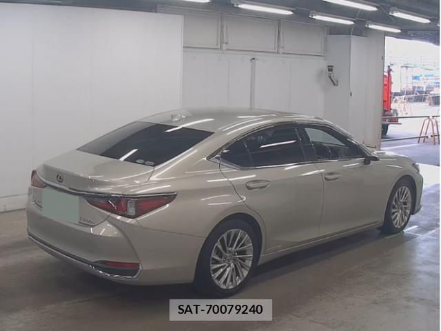 Lexus ES 2019-05 8856649-1