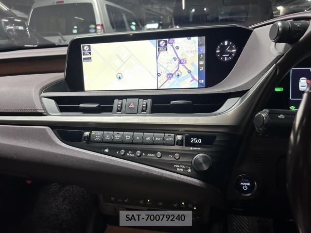 Lexus ES 2019-05 8856649-10