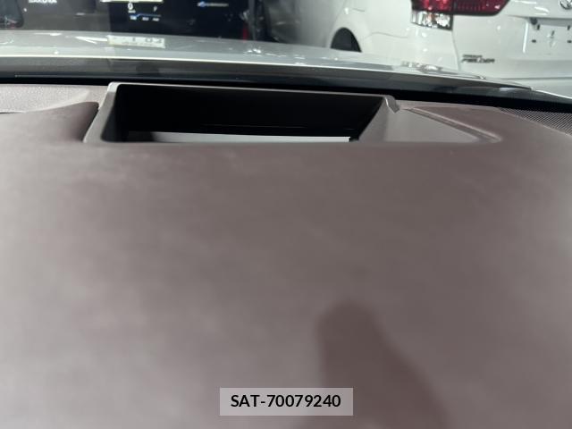 Lexus ES 2019-05 8856649-13