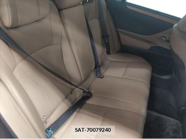 Lexus ES 2019-05 8856649-5