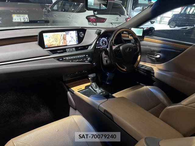 Lexus ES 2019-05 8856649-8
