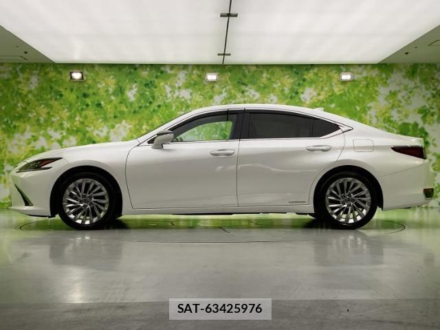 Lexus ES 2019-10 8856864-1