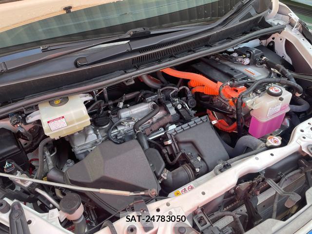 Toyota ESQUIRE 2020-03 8853908-13
