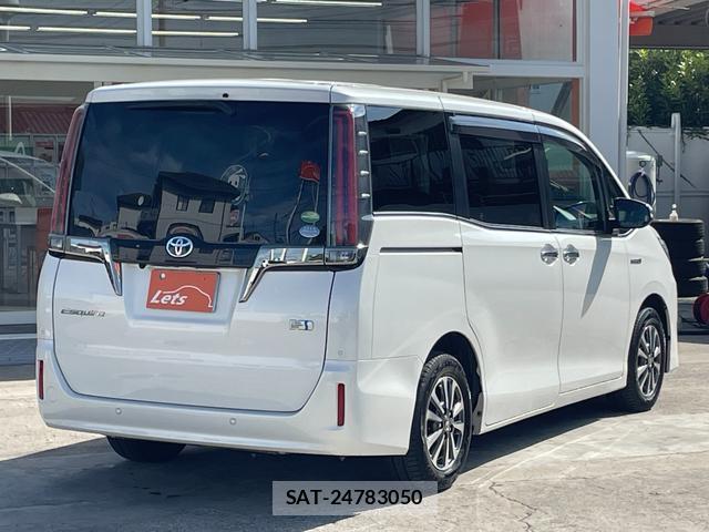 Toyota ESQUIRE 2020-03 8853908-8