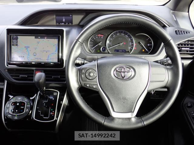 Toyota ESQUIRE 2017-06 8854006-2