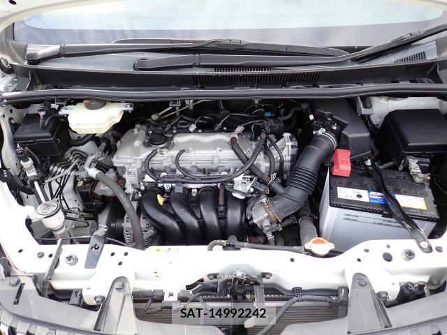 Toyota ESQUIRE 2017-06 8854006-7