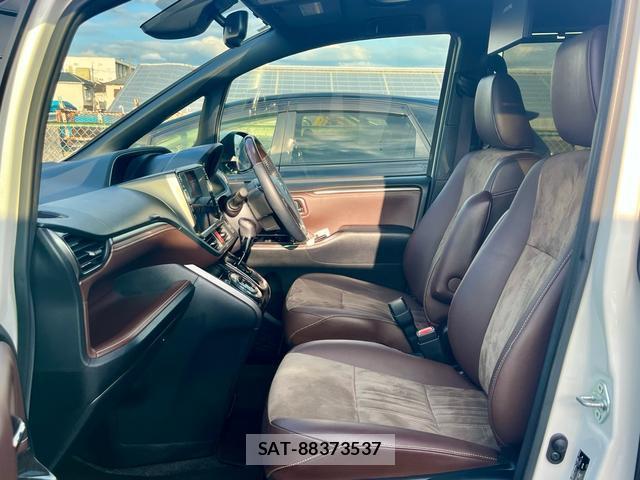Toyota ESQUIRE 2017-09 8854342-14