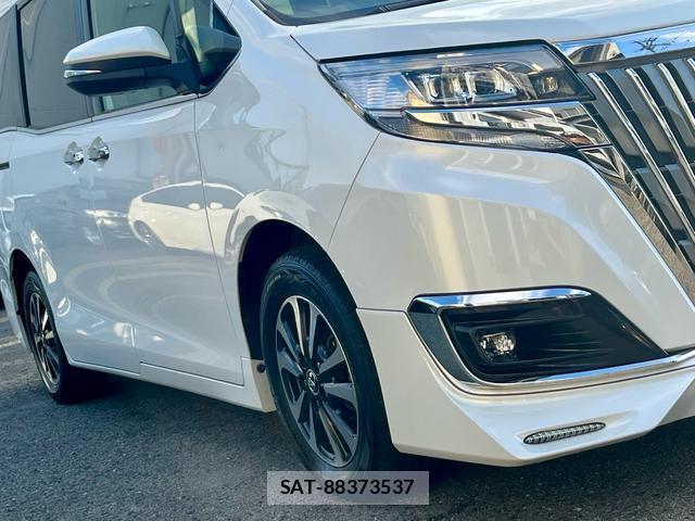 Toyota ESQUIRE 2017-09 8854342-5