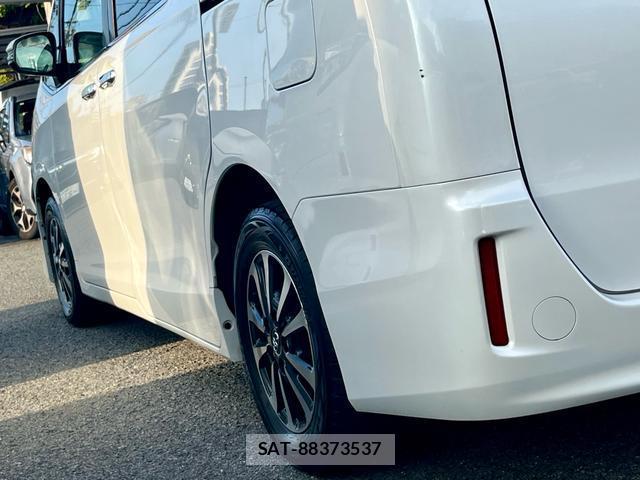 Toyota ESQUIRE 2017-09 8854342-8