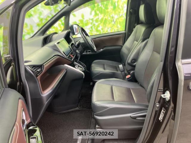 Toyota ESQUIRE 2018-05 8855245-6