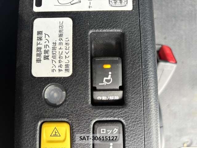 Toyota ESQUIRE 2019-11 8855519-16