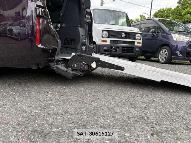 Toyota ESQUIRE 2019-11 8855519-4