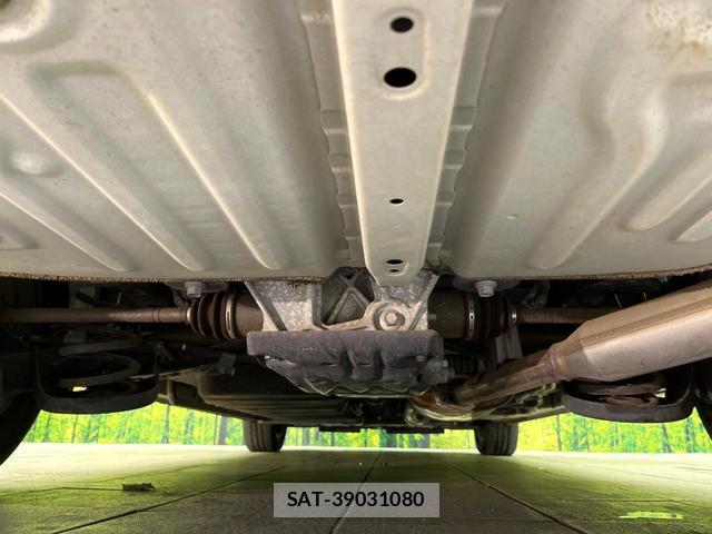 Toyota ESQUIRE 2018-04 8855652-18