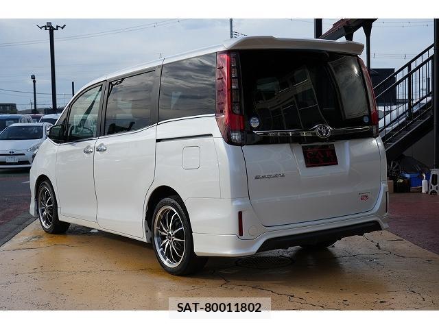 Toyota ESQUIRE 2016-04 8856504-1