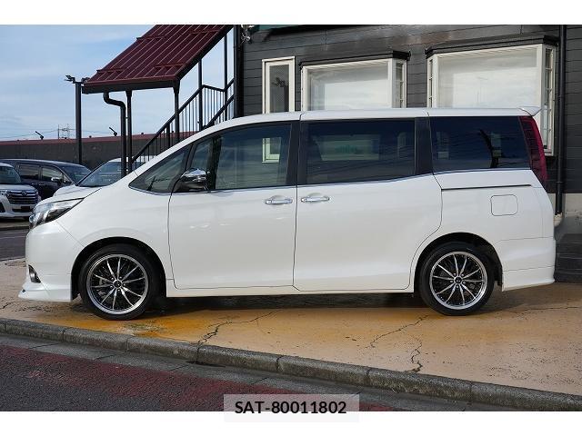 Toyota ESQUIRE 2016-04 8856504-16
