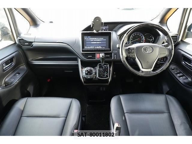 Toyota ESQUIRE 2016-04 8856504-3