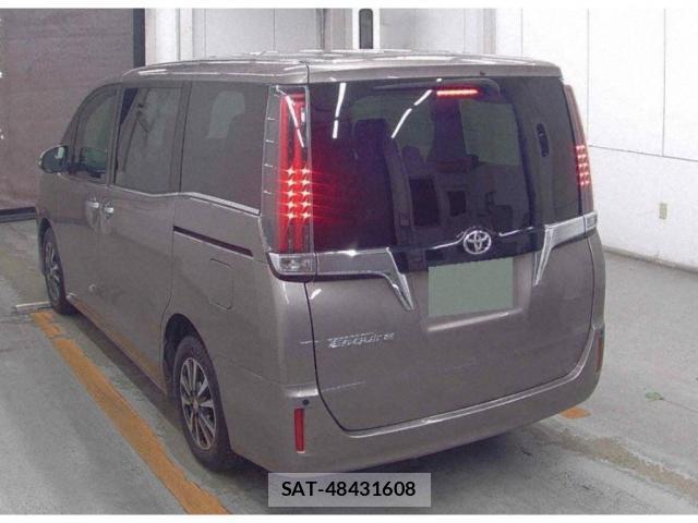 Toyota ESQUIRE 2017-10 8856570-1