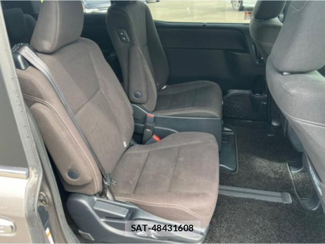 Toyota ESQUIRE 2017-10 8856570-5