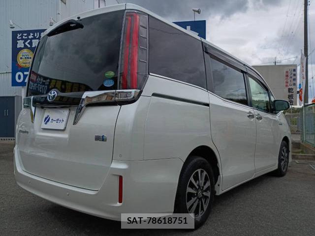 Toyota ESQUIRE 2019-05 8856733-17