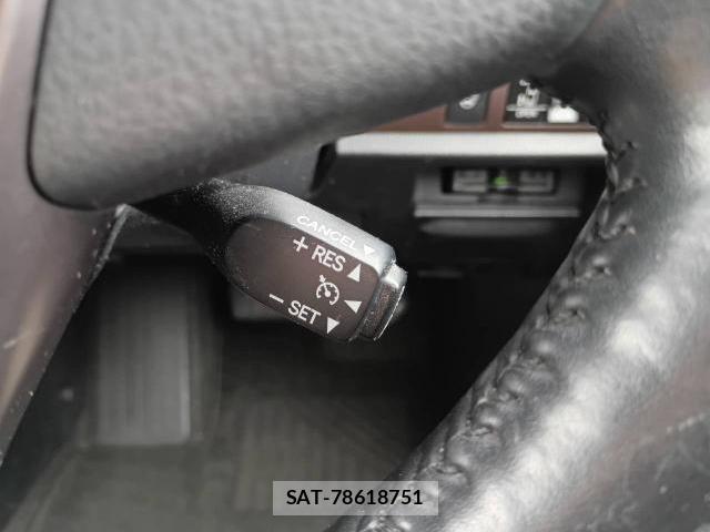 Toyota ESQUIRE 2019-05 8856733-5