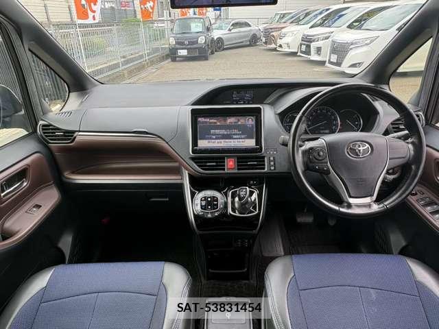 Toyota ESQUIRE 2015-04 8856736-1