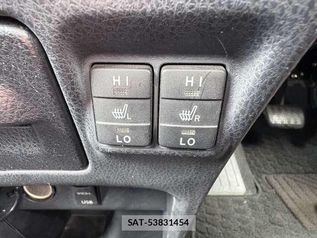 Toyota ESQUIRE 2015-04 8856736-6