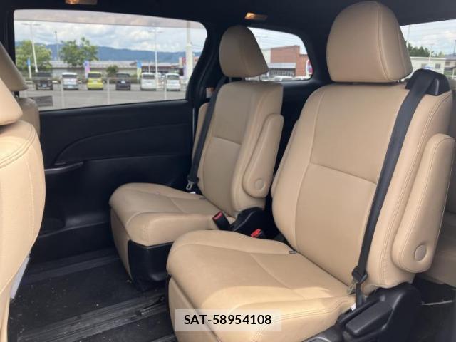 Toyota ESTIMA 2015-10 8857037-7