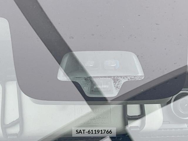 Suzuki EVERY WAGON 2015-02 8812542-2