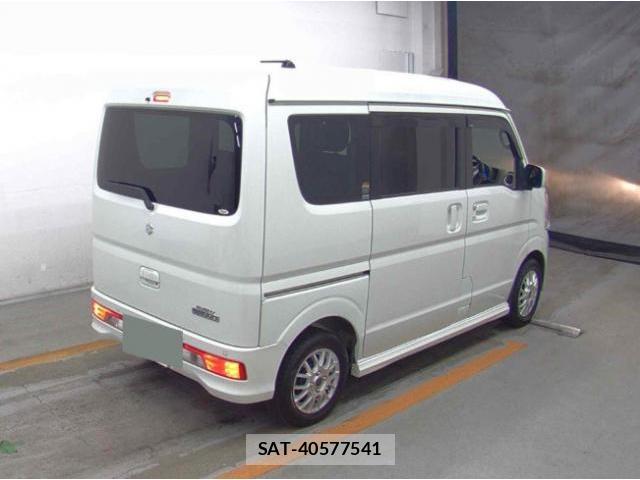 Suzuki EVERY WAGON 2022-04 8854830-4