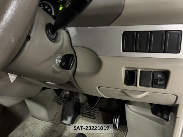 Suzuki EVERY WAGON 2011-10 8856659-14