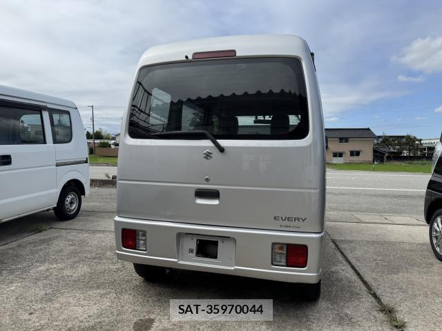 Suzuki EVERY 2013-03 8854727-7