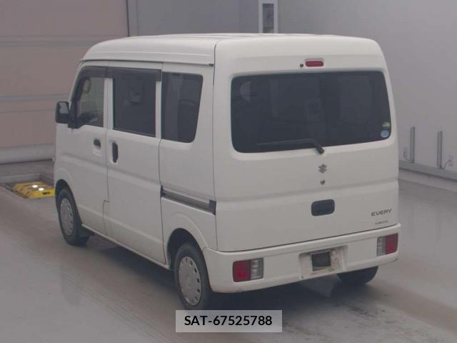 Suzuki EVERY 2018-07 8855439-3