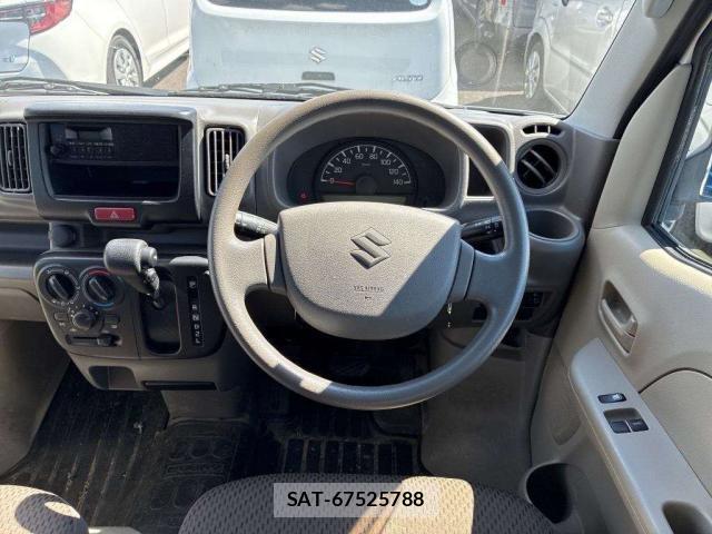 Suzuki EVERY 2018-07 8855439-4