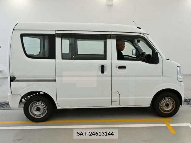 Suzuki EVERY 2020-07 8855891-10