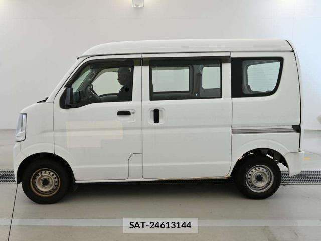 Suzuki EVERY 2020-07 8855891-11