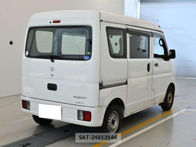 Suzuki EVERY 2020-07 8855891-2