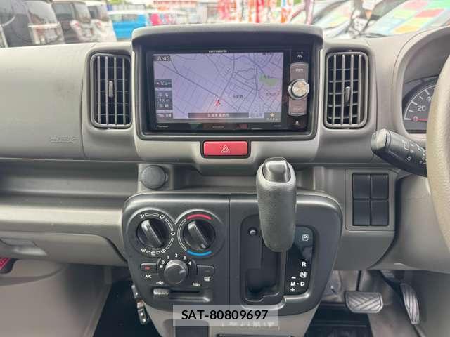 Suzuki EVERY 2016-09 8855895-3