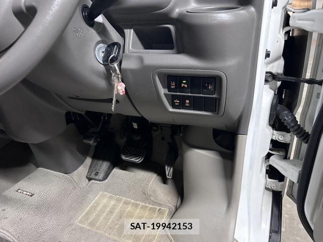 Suzuki EVERY 2020-08 8856643-14