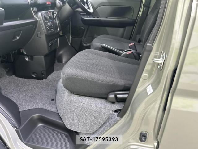 Suzuki EVERY 2026-06 8856845-5