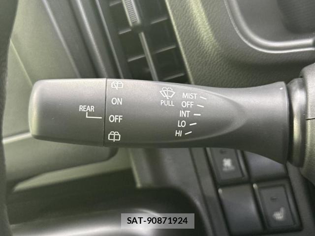 Suzuki EVERY 2026-07 8856847-11